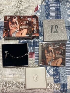 Taylor Swift "The Life of a Showgirl" bracelet  Set - Silver Sparkle